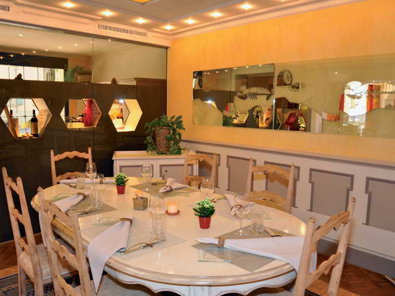 Hotel-Restaurant De La Tour Exterior photo